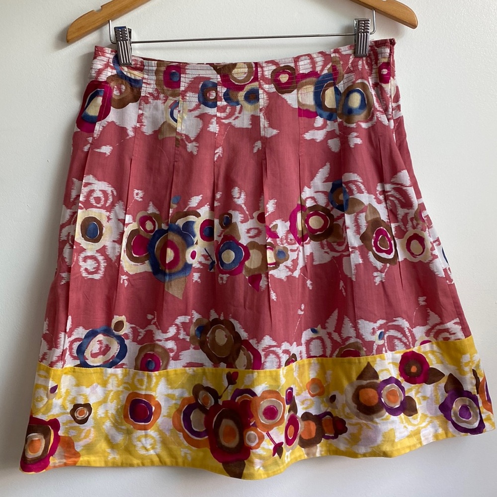 Fully Lined skirt BCBG Maxazria
